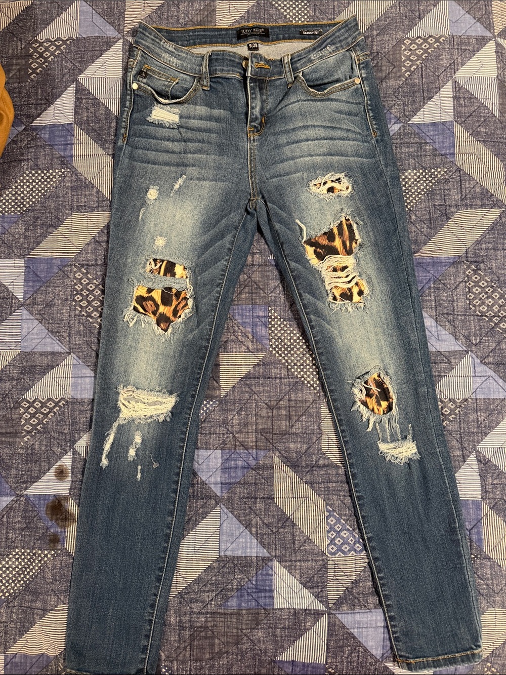 Judy Blue Medium Blue Skinny Jeans with Leopard Patch Details